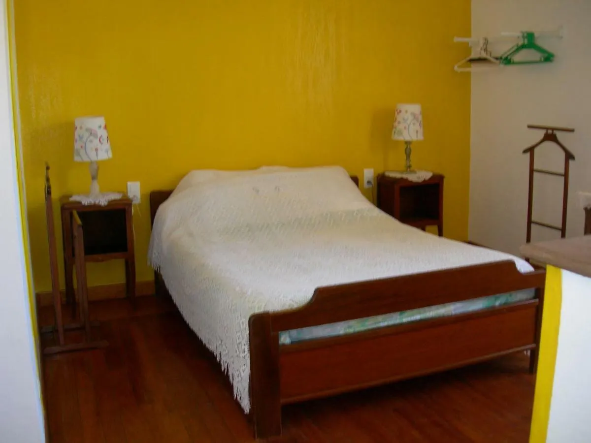 *** Bed & Breakfast Sous La Glycine Bed and Breakfast Miélan Frankrijk