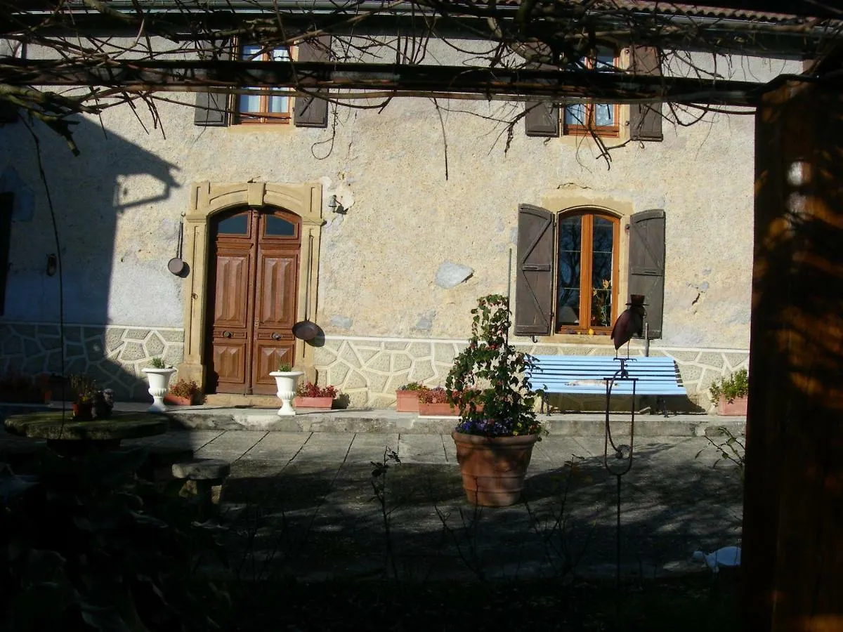 Bed & Breakfast Sous La Glycine Bed and Breakfast Miélan